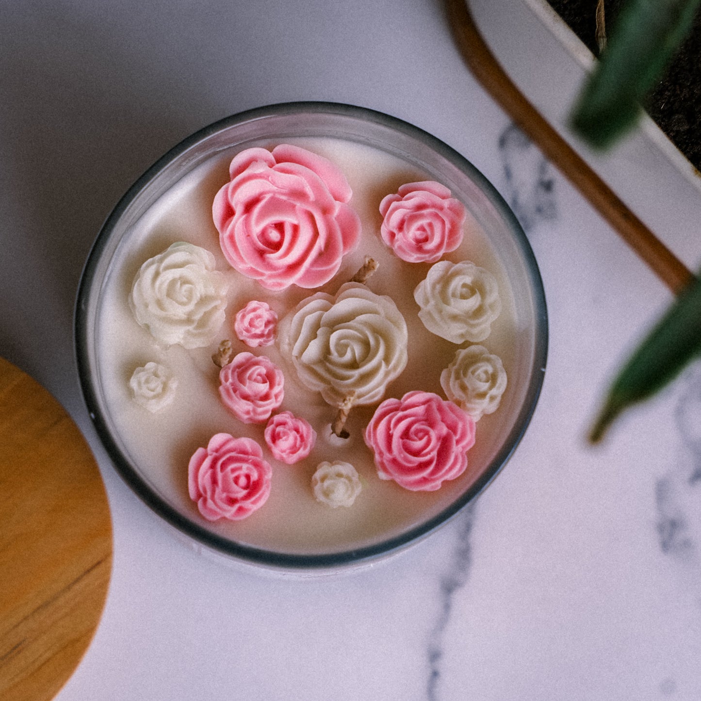 Premium 3 Wick Scented Jar Candle with Wooden Lid (700 GM)