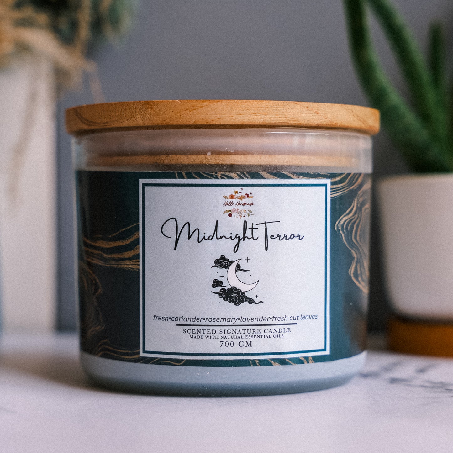 Premium 3 Wick Scented Jar Candle with Wooden Lid (700 GM)