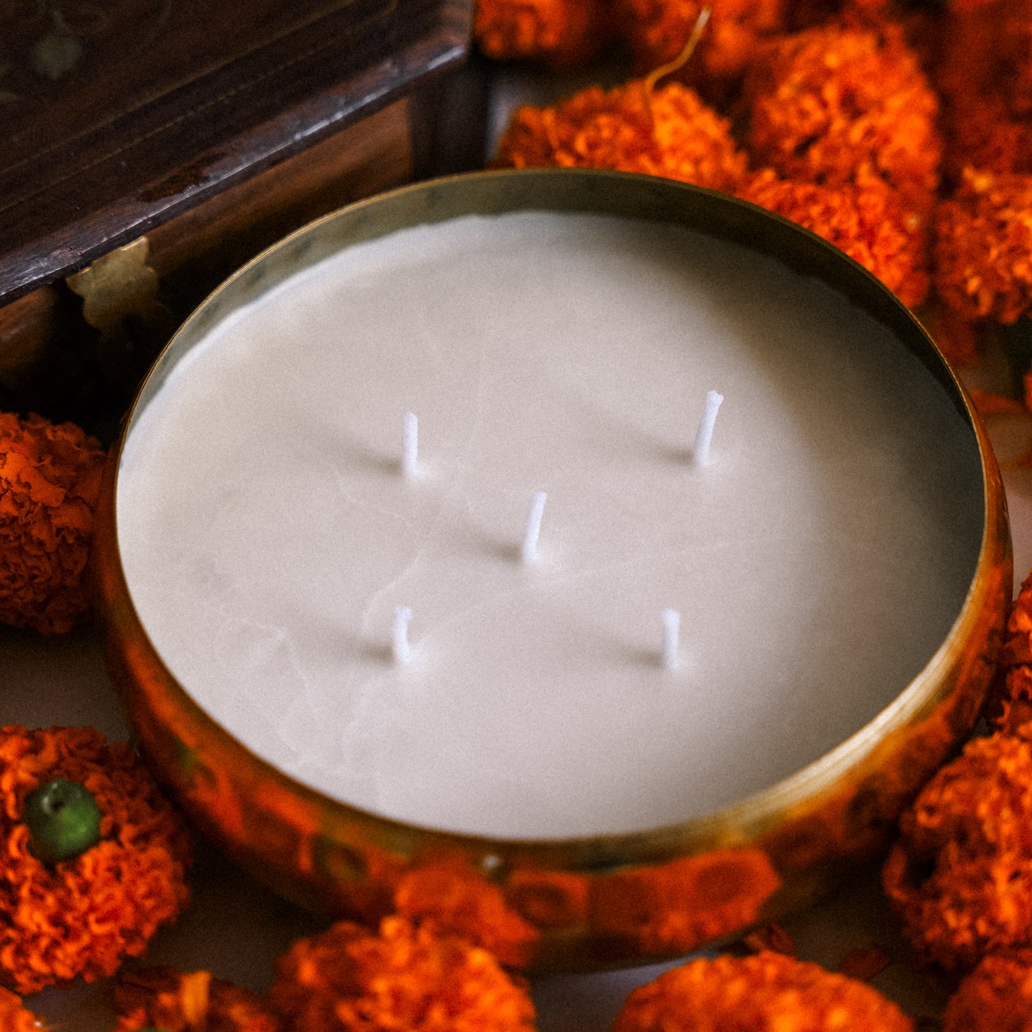 Metal Scented Urli Candles (Sandalwood)
