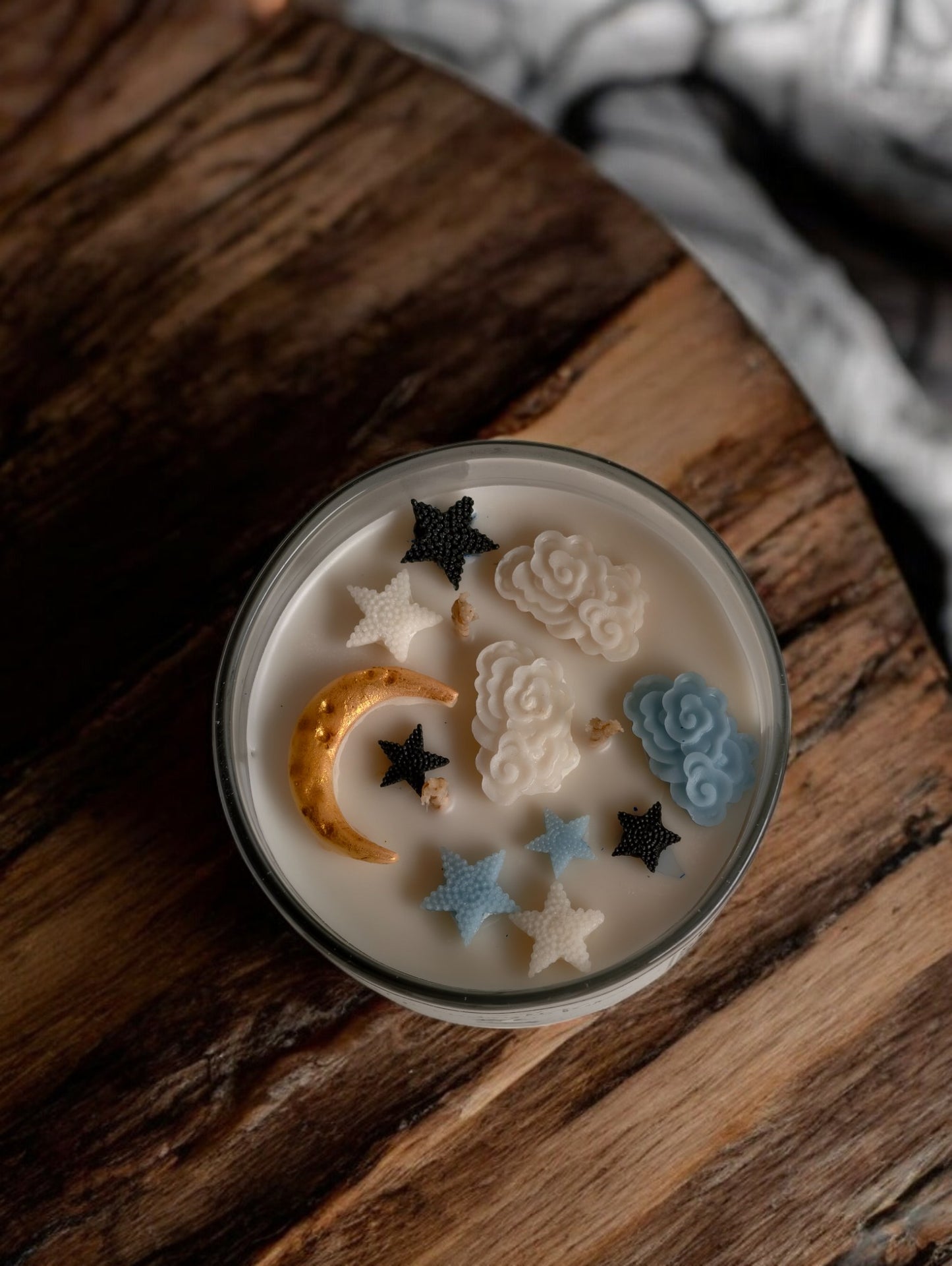 Premium 3 Wick Scented Jar Candle with Wooden Lid (700 GM)