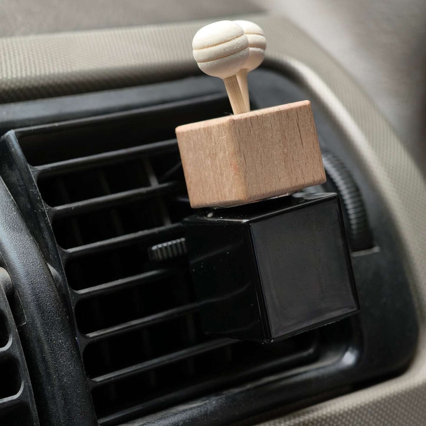 Natural Alcohol Free Wooden Clip-On Car Diffuser 12 ML Lasts Upto 90 Days