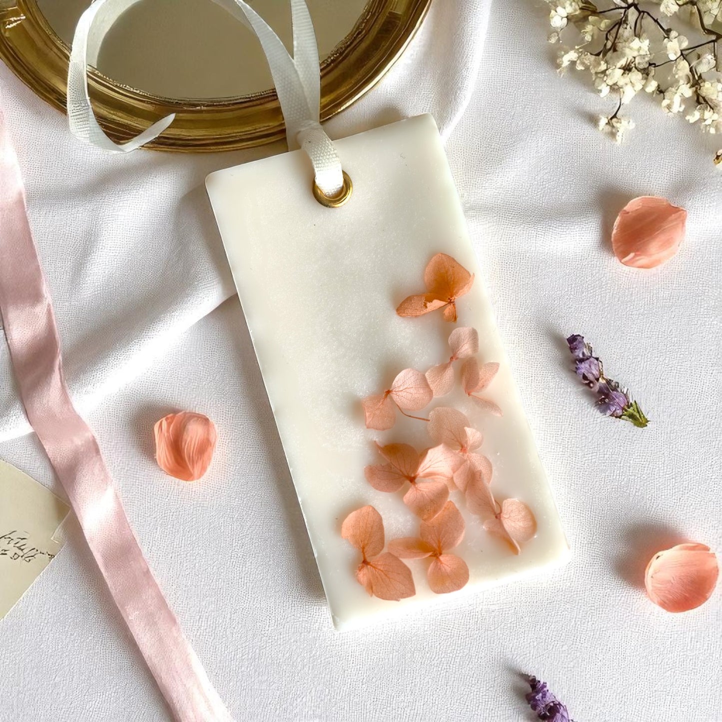 Decorative Wax Tablet – 100g Scented Soy Wax with Real Dried Flowers for Closet & Drawer Fragrance (British Rose Scent)