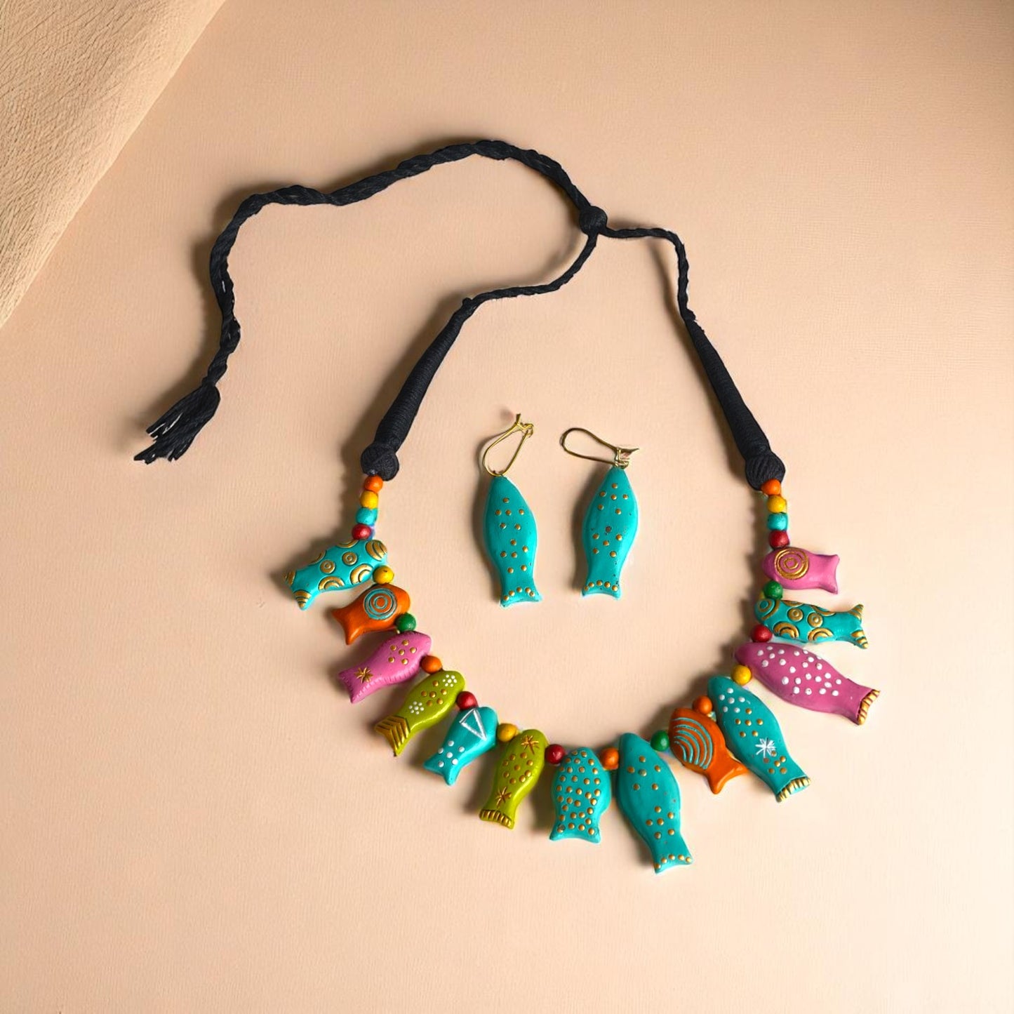 Clay Currents Terracotta Necklace Set