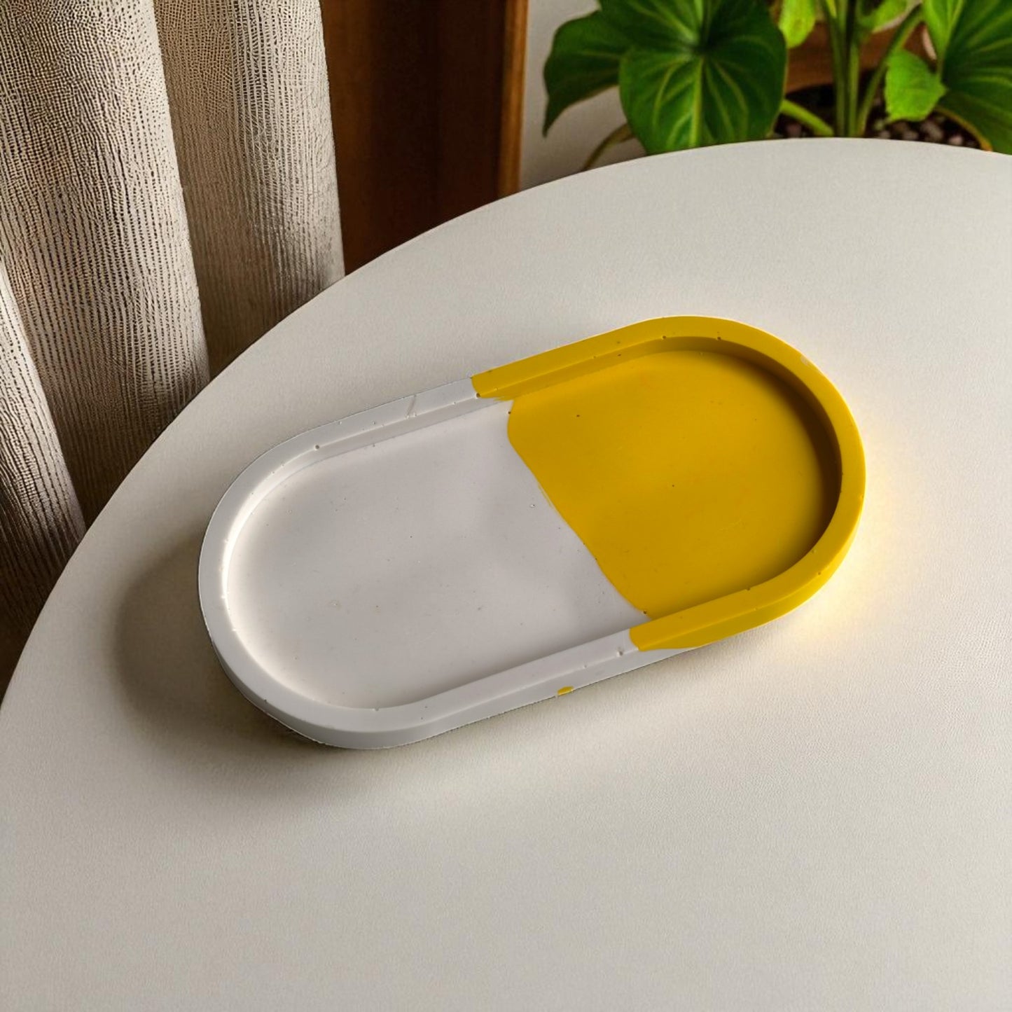 Jesmonite Oval Trinket Tray – Yellow & White