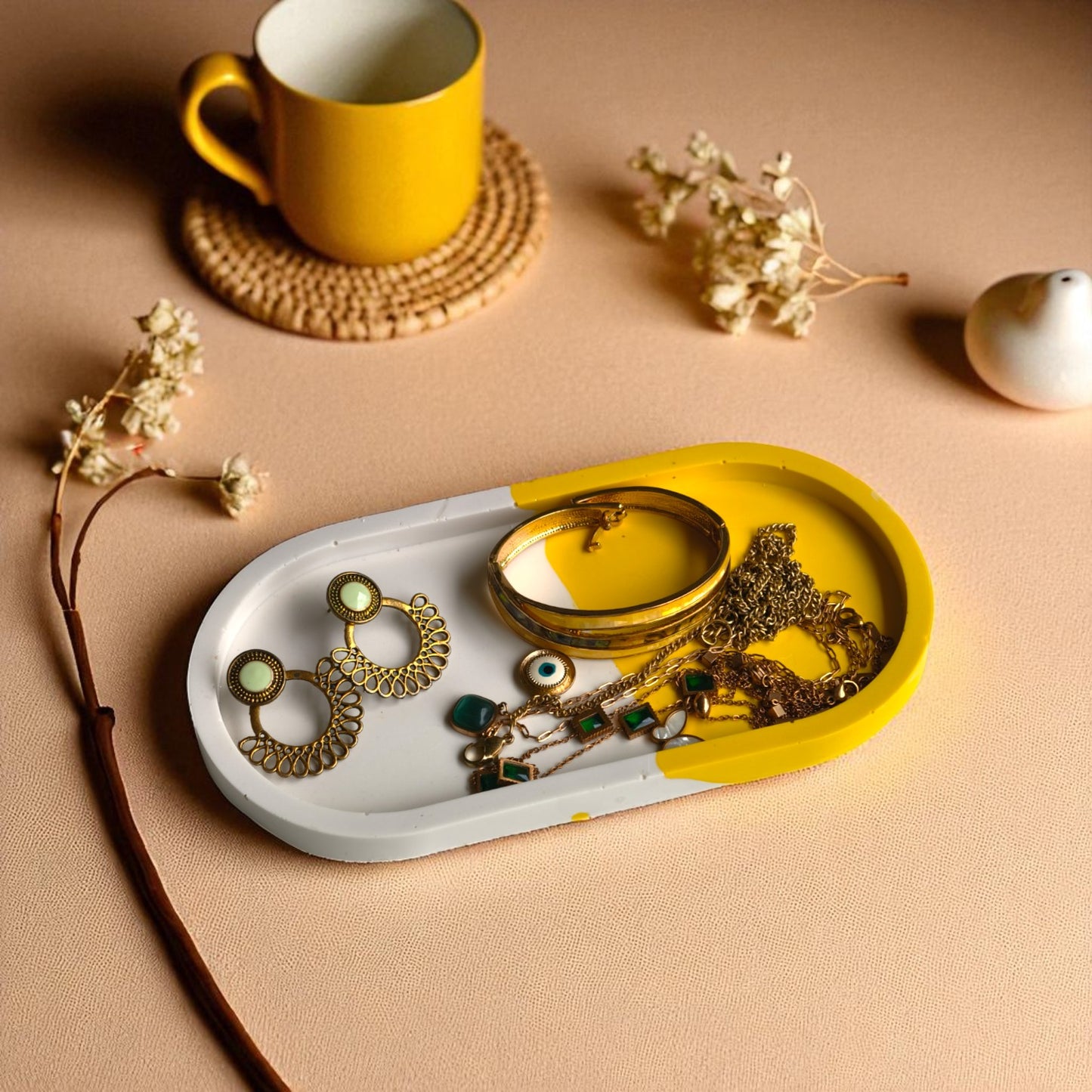 Jesmonite Oval Trinket Tray – Yellow & White