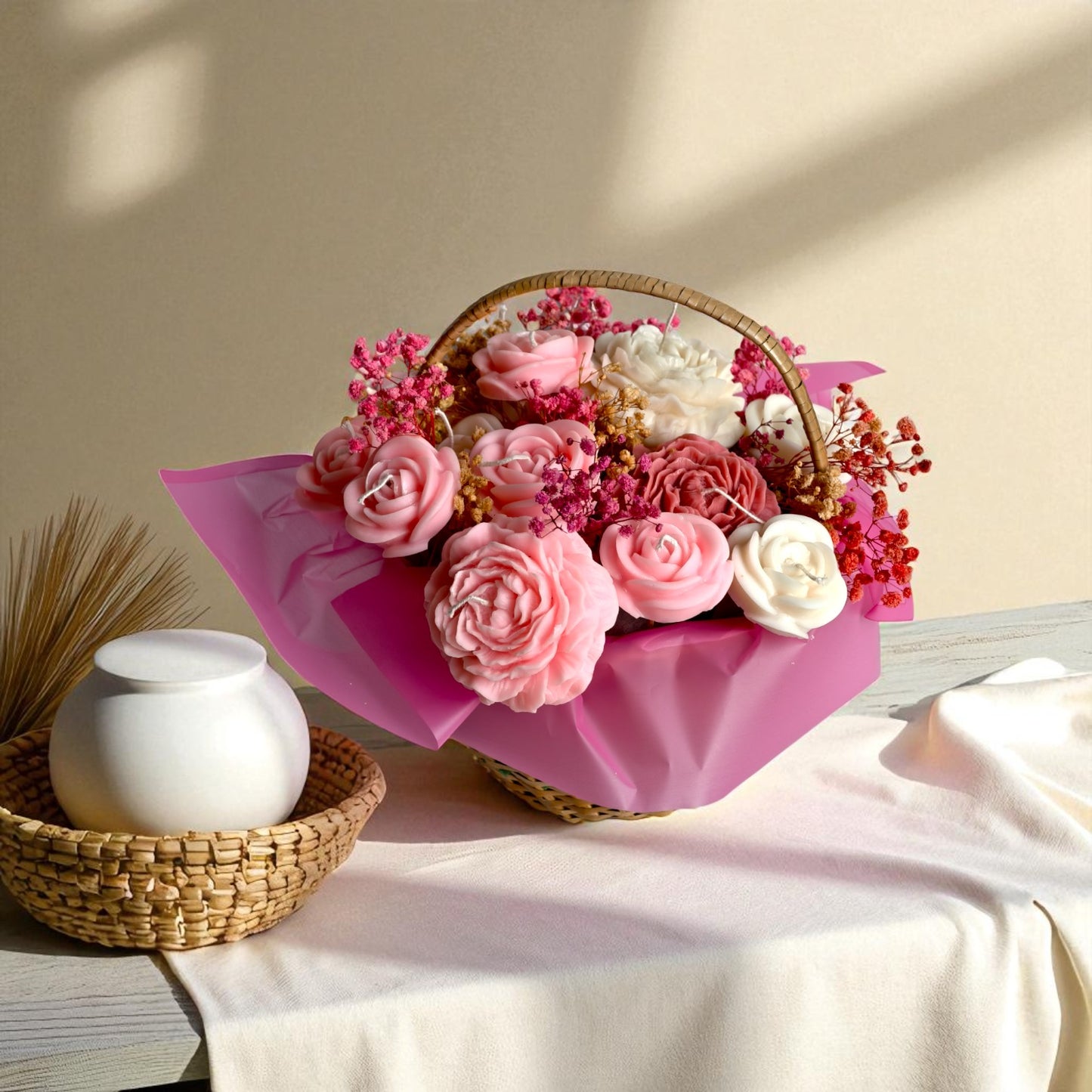 Blooming Radiance Candle Basket (Daisy Vanilla)