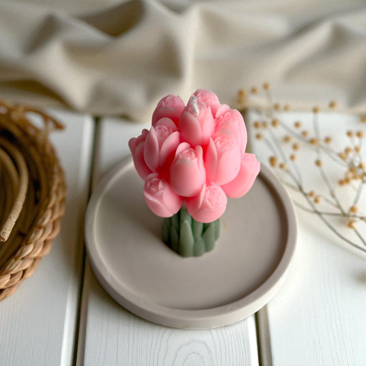 Set of 2 Tulip Candles with Jesmonite Trays (Lavender Scented)