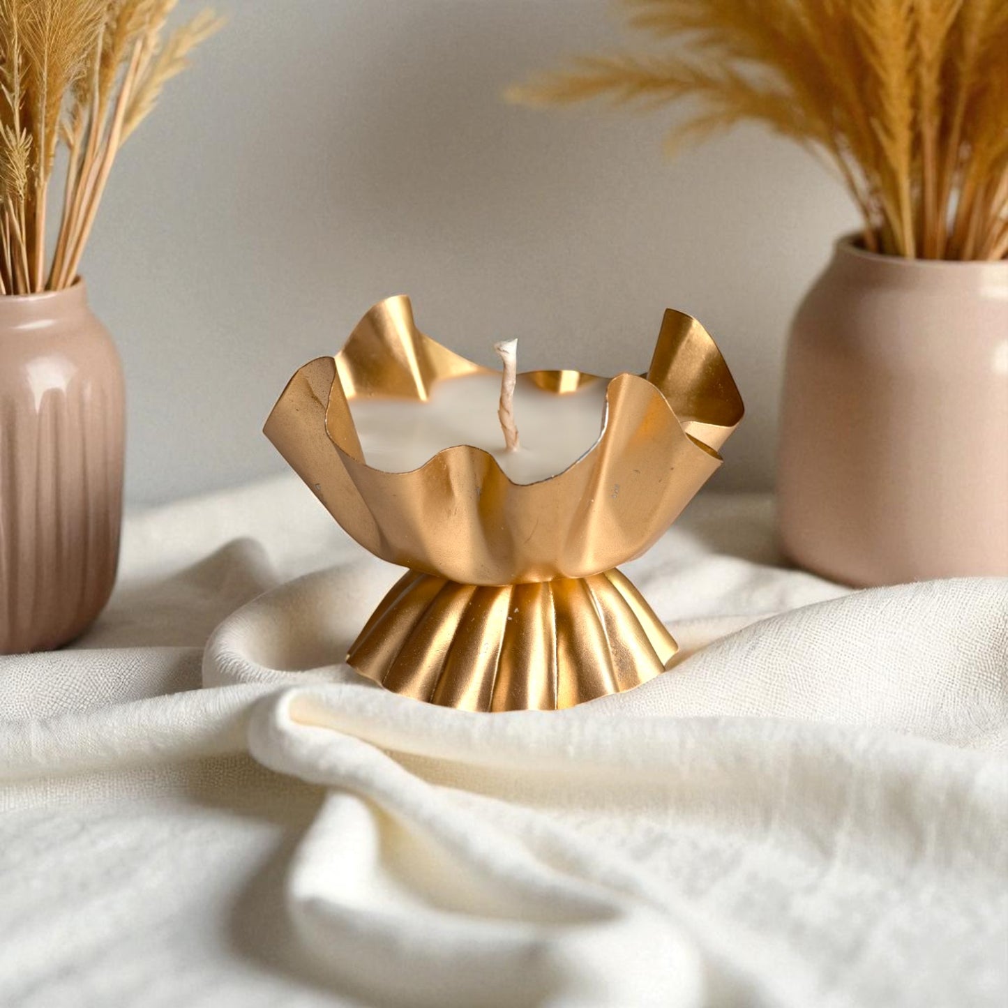 Golden Ruffle Urli Candle