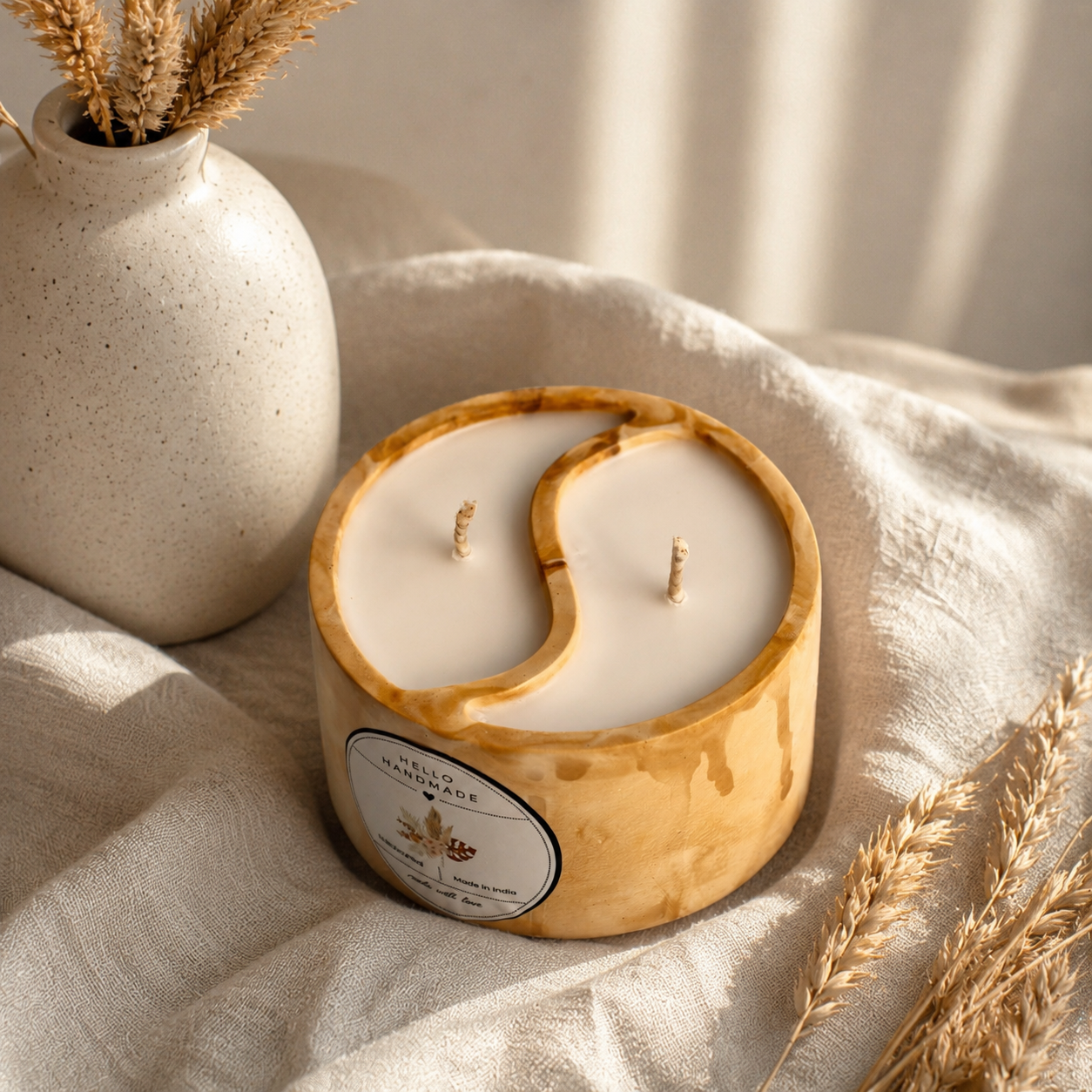 Balance Glow – Yin-Yang Jar Candle