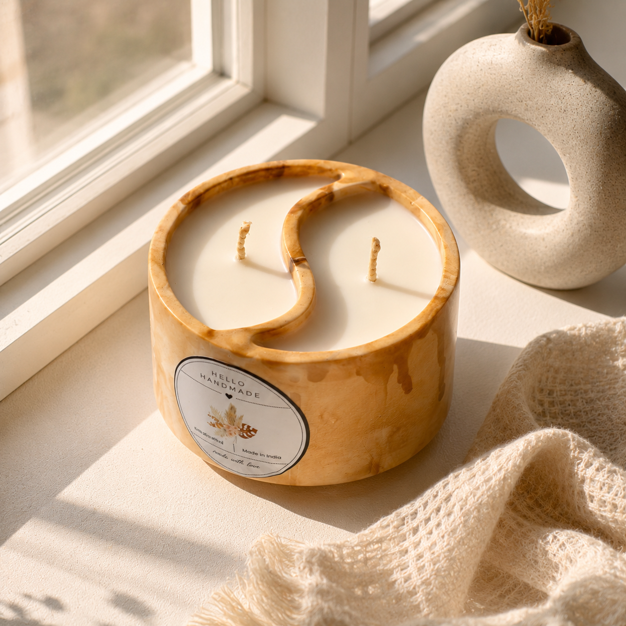 Balance Glow – Yin-Yang Jar Candle