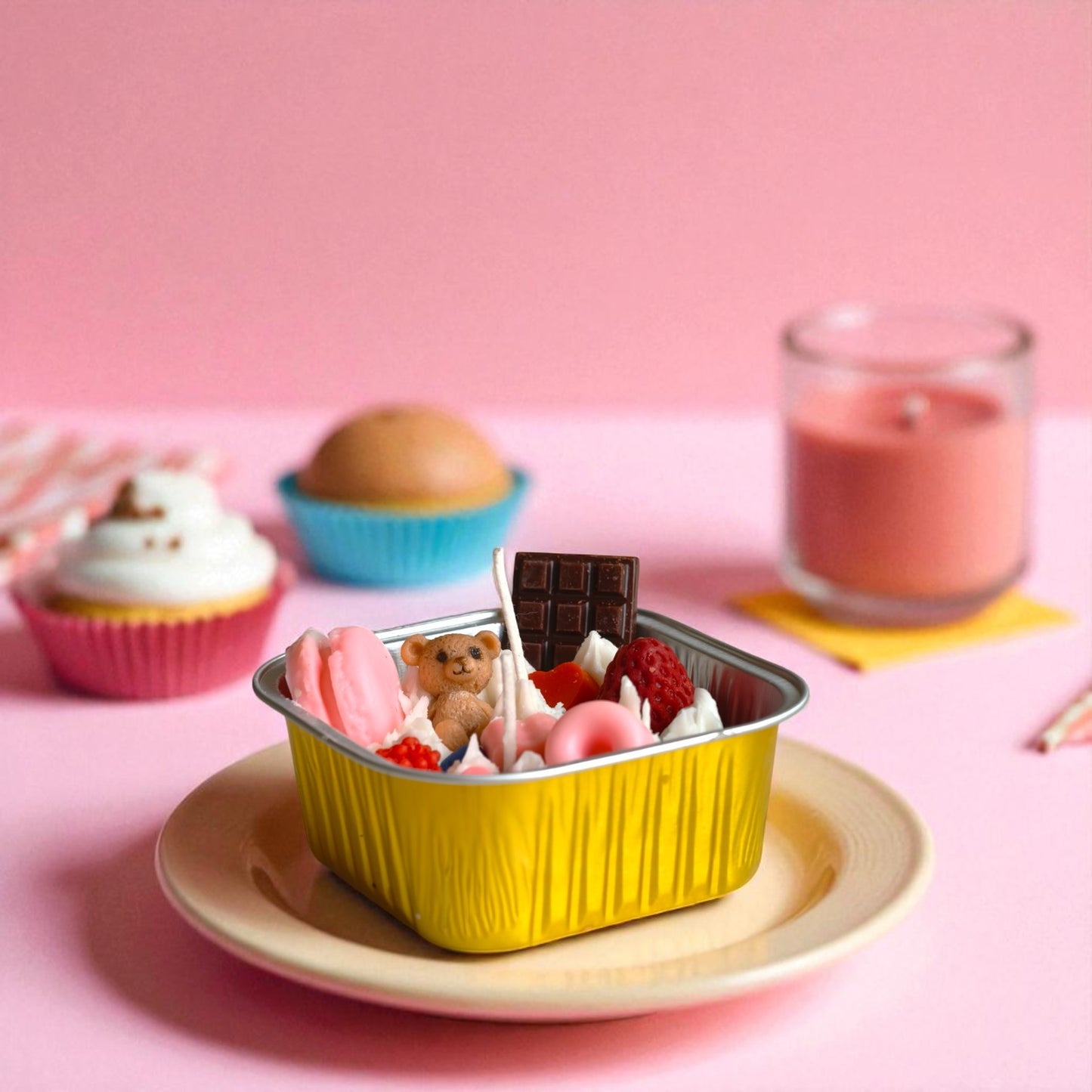 Candyland Delight – Dessert-Themed Scented Candle in Tin (Strawberry Scent)
