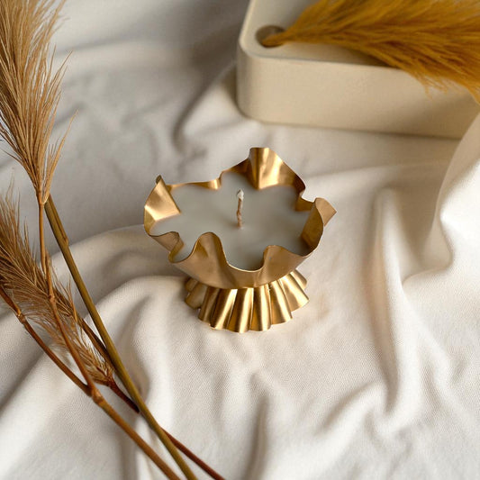 Golden Ruffle Urli Candle