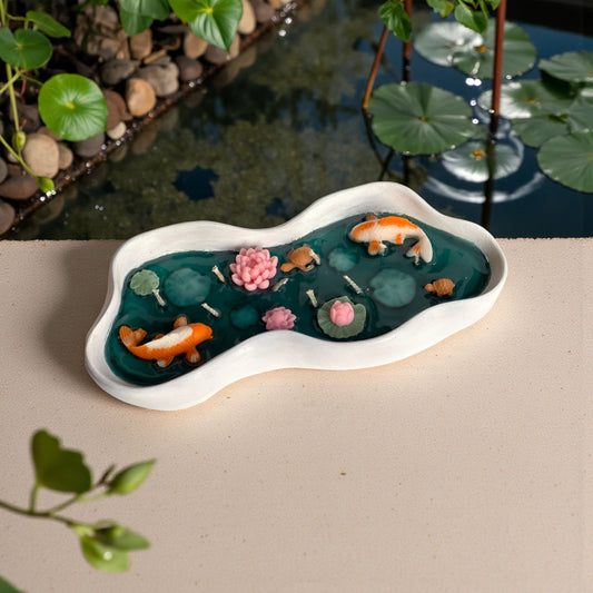 Koi Pond Botanical Candle – Handcrafted Tranquility