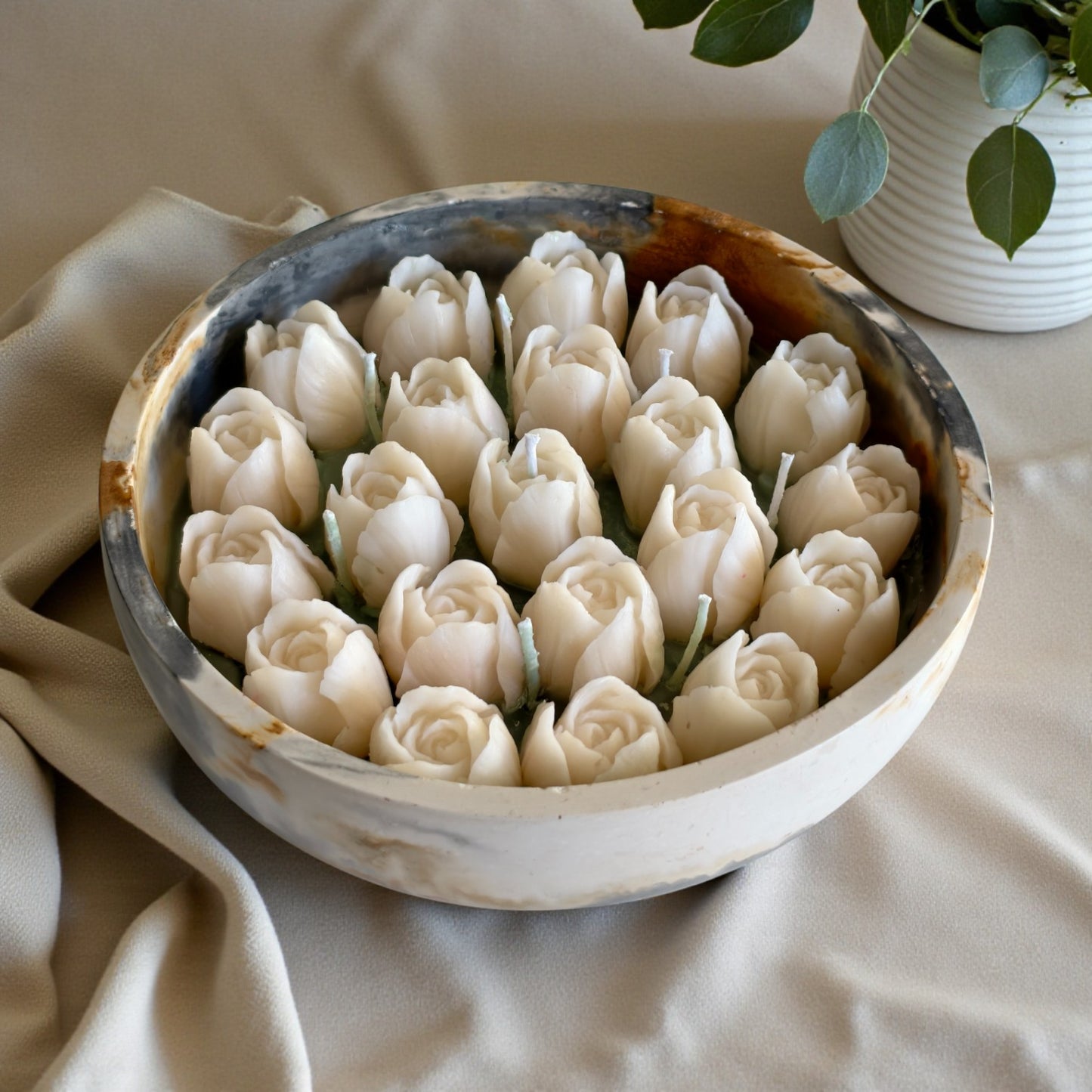 Tulairies Garden – Jesmonite Tulip Bowl Candle