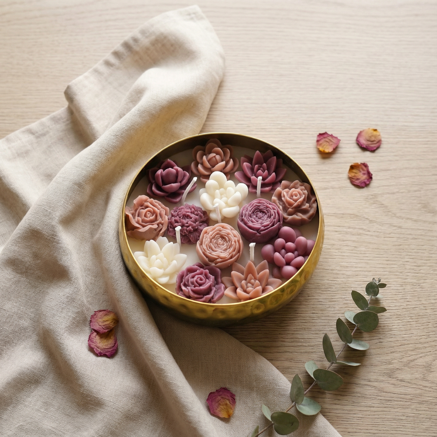 Rosette Radiance Metal Urli Candle (Rose Mosaic Scent)