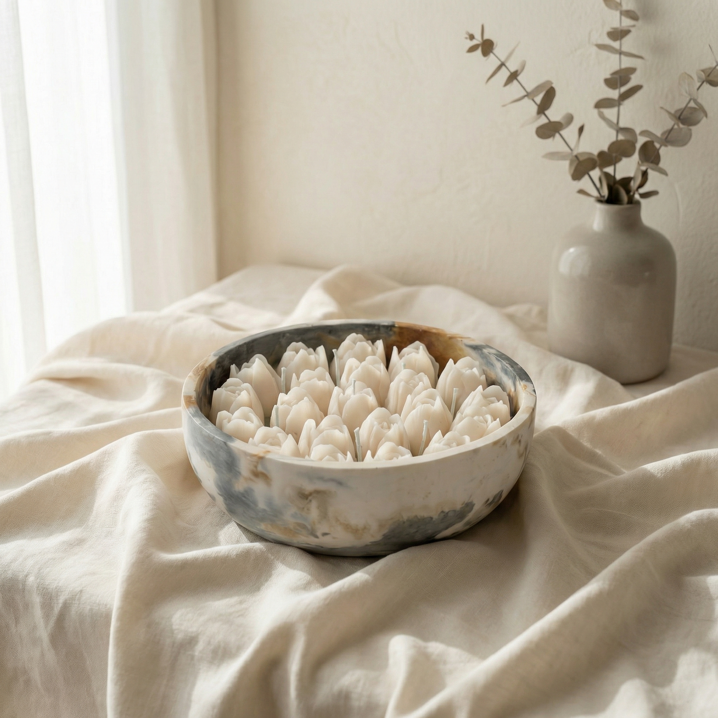Tulairies Garden – Jesmonite Tulip Bowl Candle