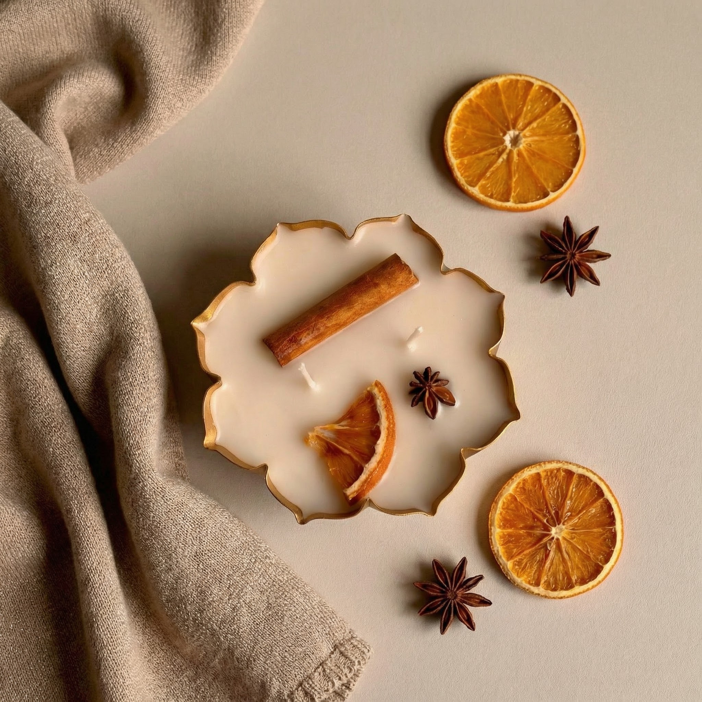 Orange Spice Lotus Urli – Handcrafted Soy-Coconut Wax Candle