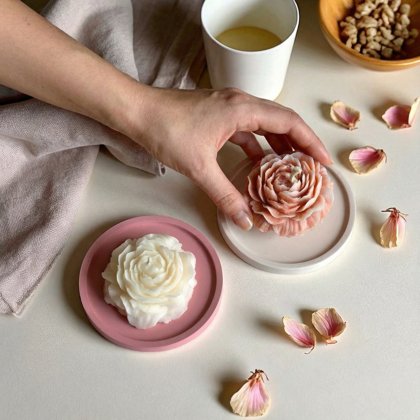 Peony Candle Set – Vanilla & Jasmine with Jesmonite Tray
