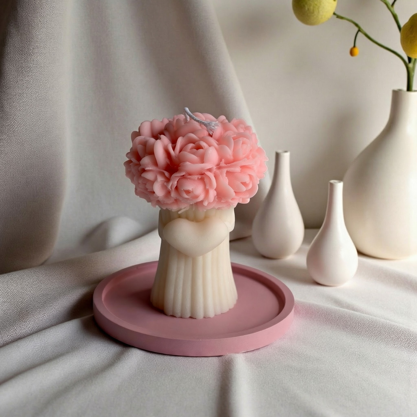 Blush Bloom Bouquet Candle Set – British Rose Scent with Jesmonite Tray | Handcrafted Soy-Coconut Wax Candle